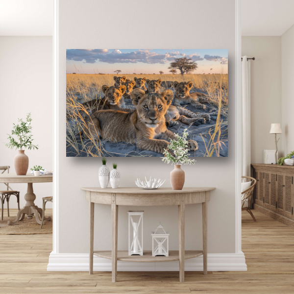 Leeuwenwelpen Knuffelen in het Gras canvas met baklijst