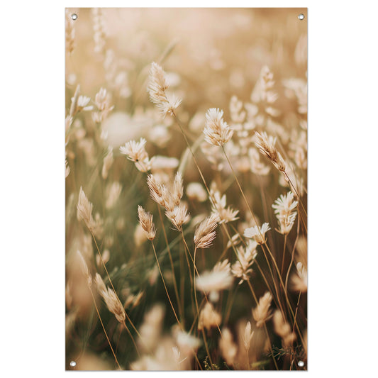 Beige Bloemen in het Veld tuinposter