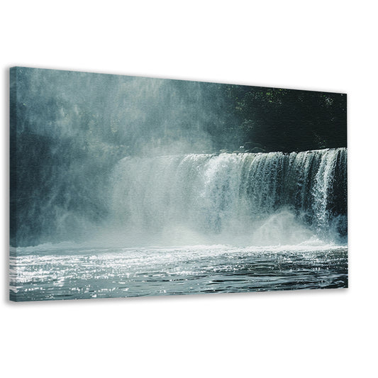 Waterval omhuld door nevel en mist canvas