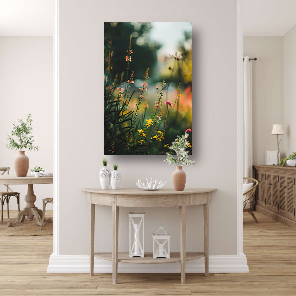 Wilde bloemen in de avondzon poster