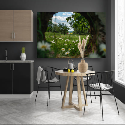 Natuurlijke opening naar bloemenveld poster