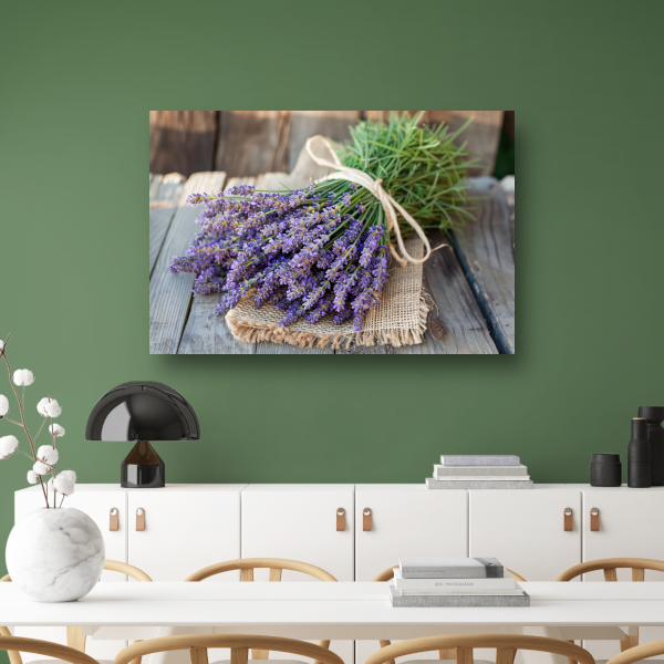 Lavendel stilleven op houten tafel poster