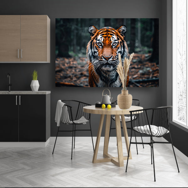 Realistische tijger in bosrijke omgeving canvas met baklijst