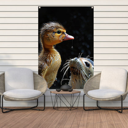 Zeehond en eend staren elkaar aan tuinposter