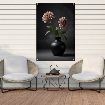 Elegante zwarte vaas met beige bloem tuinposter