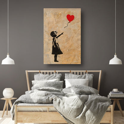 Meisje reikt naar zwevend hart op gebarsten achtergrond canvas