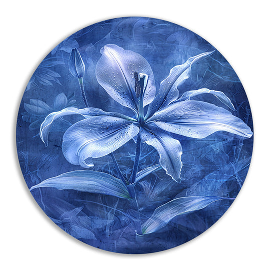 Gedetailleerde digitale lelie in blauw-wit aluminium muurcirkel
