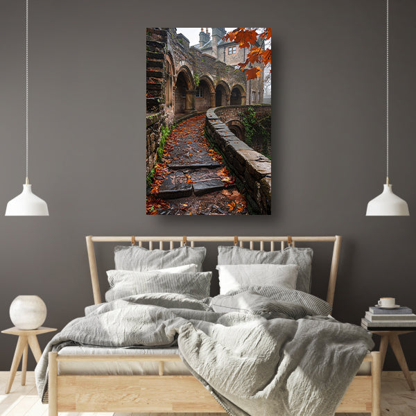 Herfstpad met Stenen Bogen en Bomen canvas met baklijst