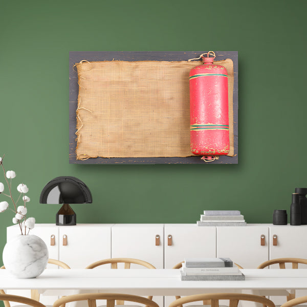 Vintage vuurblusser met verweerd doek   acrylglas