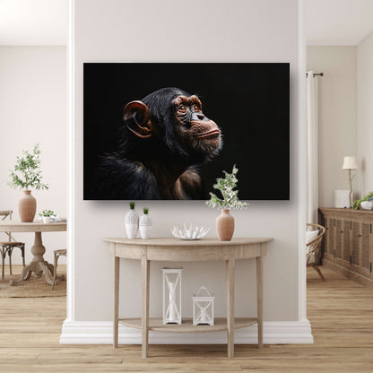 Gedetailleerd chimpanseeportret met donkere achtergrond canvas