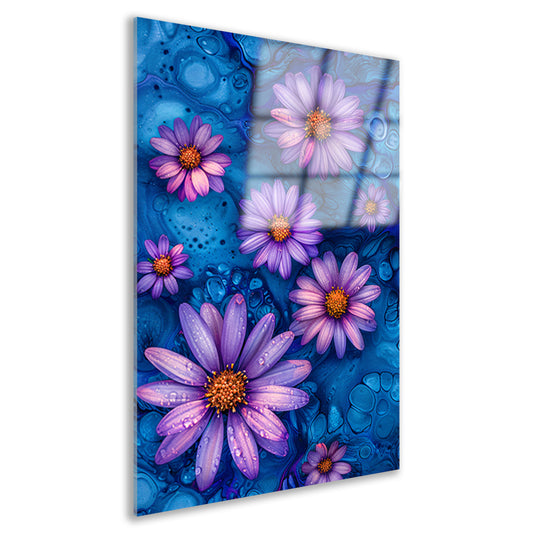 Paarse bloemen tegen blauwe achtergrond acrylglas