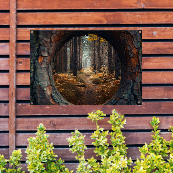 Eenzame wandeling door herfstbos tuinposter