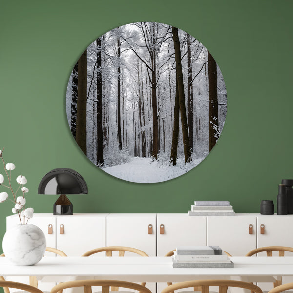 Betoverend besneeuwd bos in de winter forex muurcirkel