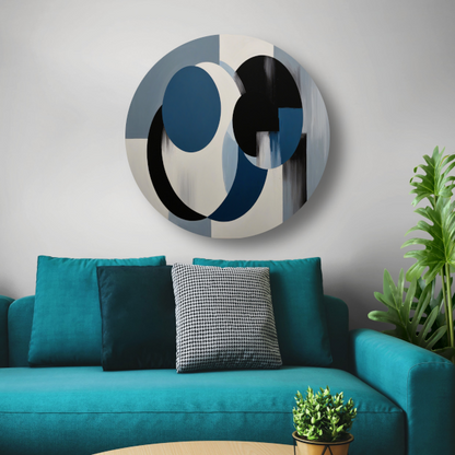 Geometrische abstractie in zwart, wit en blauw aluminium muurcirkel