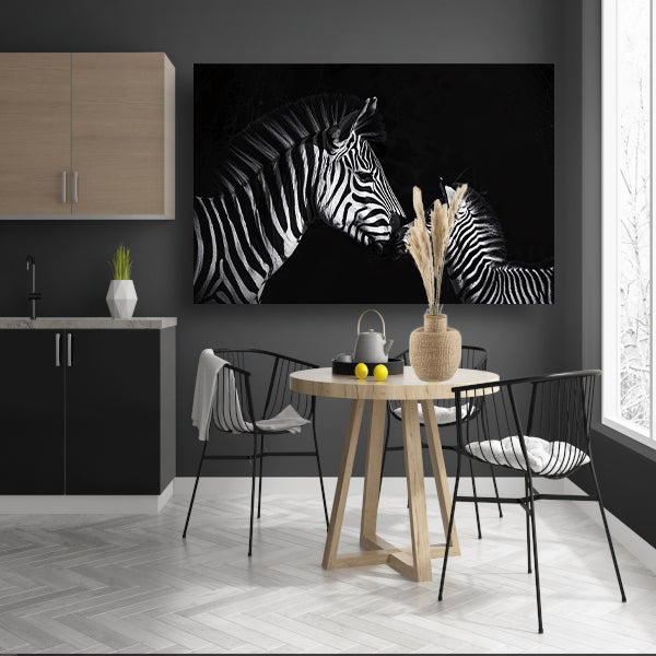 Zebra en jong in zwart-wit foto poster