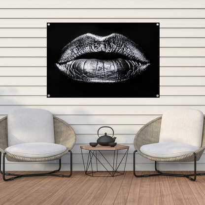 Zwarte glanzende lippen met reflecterende textuur tuinposter