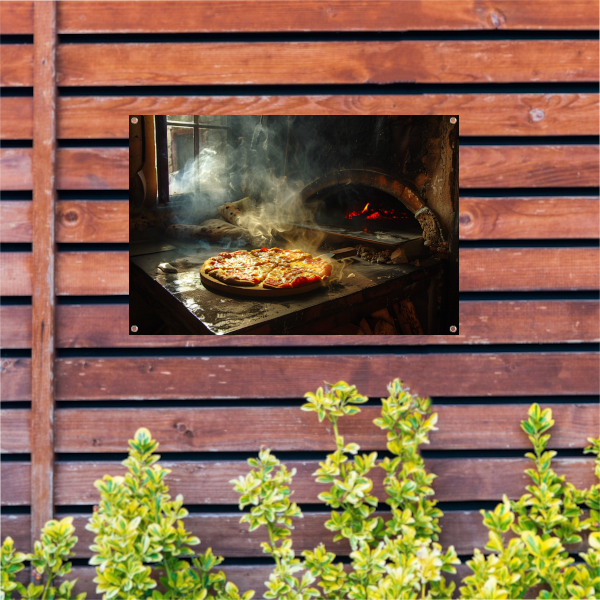 Huisgemaakte pizza in traditionele oven tuinposter