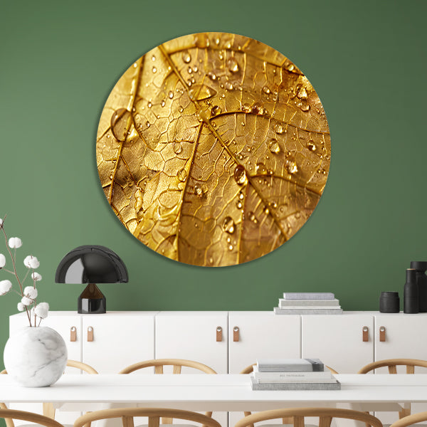 Gouden herfstblad met dauwdruppels close-up aluminium muurcirkel