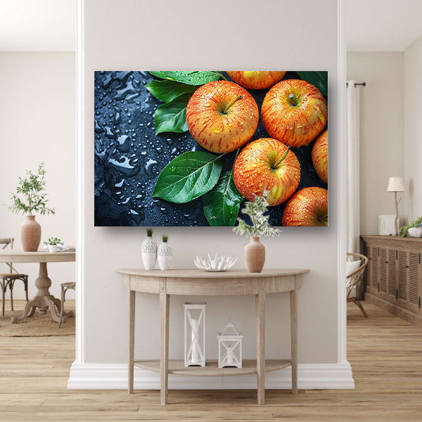 Glanzende appels met waterdruppels canvas met baklijst