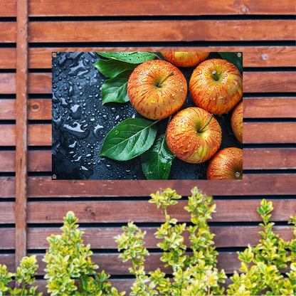 Glanzende appels met waterdruppels tuinposter