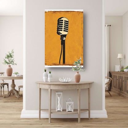 Vintage Microfoon in Art Deco Stijl op Gele Achtergrond canvas