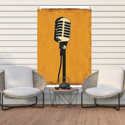 Vintage Microfoon in Art Deco Stijl op Gele Achtergrond tuinposter