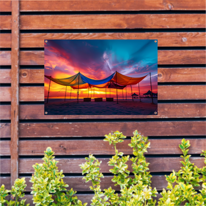 Zomerse tenten op het strand bij zonsondergang tuinposter