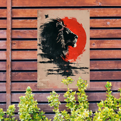 Silhouet van een trotse leeuw bij zonsondergang tuinposter
