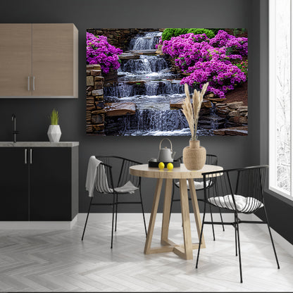 Tuin met paarse rhododendrons en watervallen poster