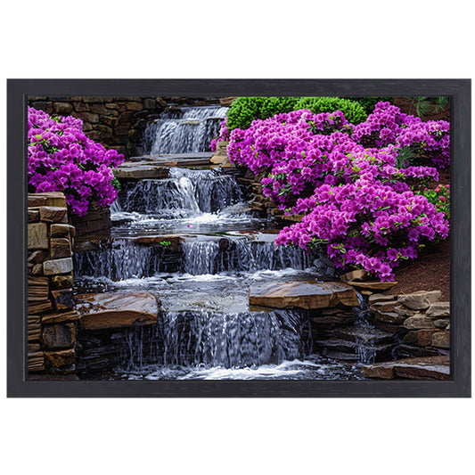 Tuin met paarse rhododendrons en watervallen canvas met baklijst