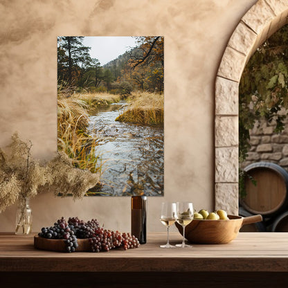 Kabbelend beekje omgeven door herfstgras tuinposter