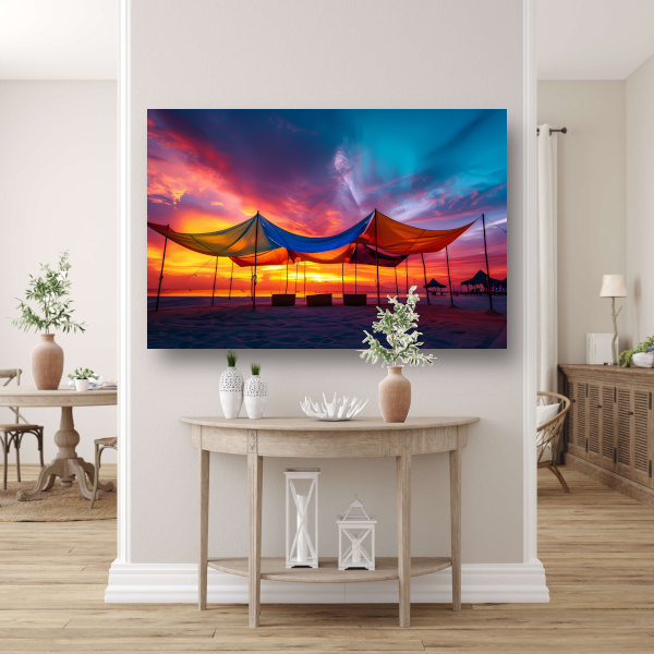 Zomerse tenten op het strand bij zonsondergang canvas