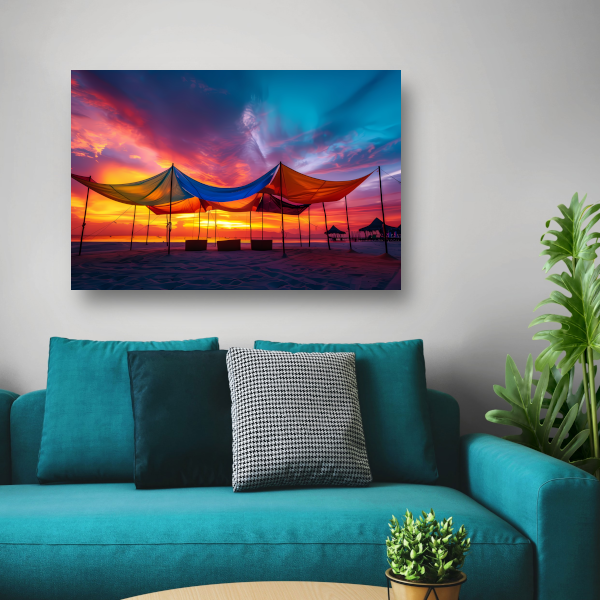 Zomerse tenten op het strand bij zonsondergang canvas