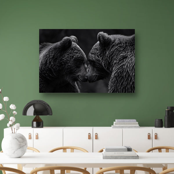 Twee beren in donkere omgeving poster