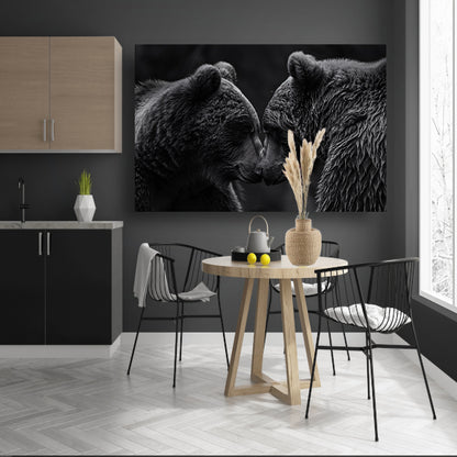 Twee beren in donkere omgeving poster