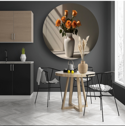Elegante oranje rozen in witte vaas aluminium muurcirkel