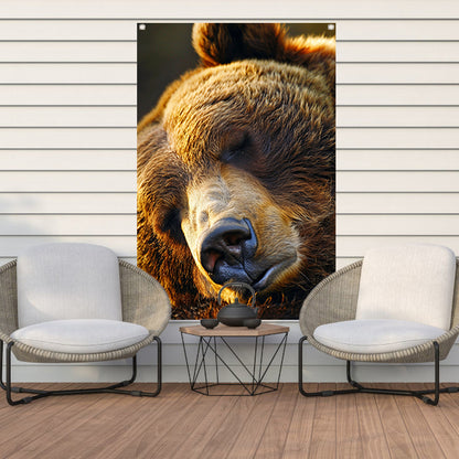 Close-up portret van een slapende beer tuinposter