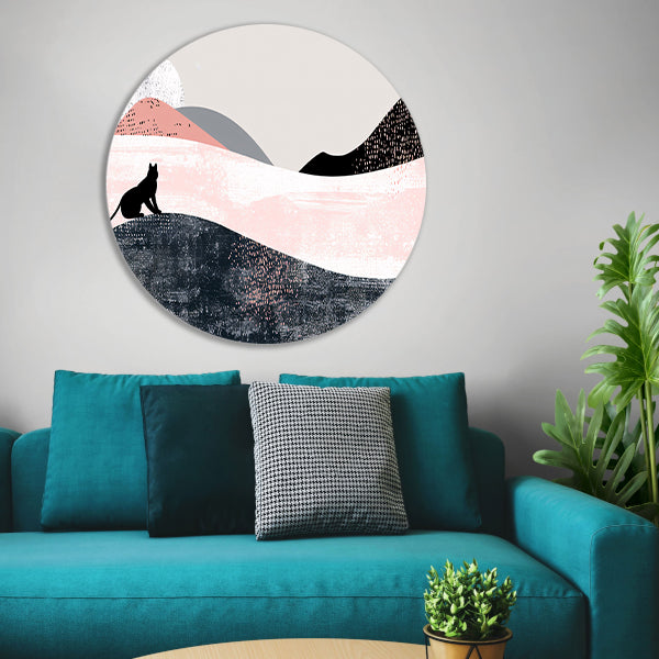 Minimalistisch kunstwerk van kat in abstract landschap aluminium muurcirkel