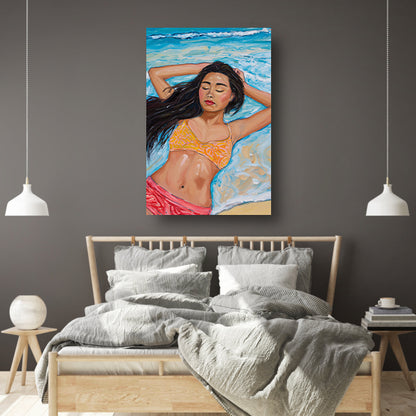Vrouw ontspannen aan de kustlijn   acrylglas