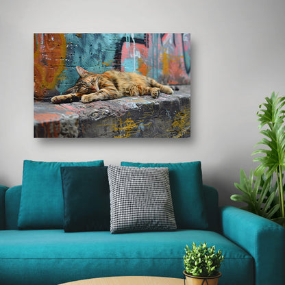 Slapende kat bij gekleurde muur canvas