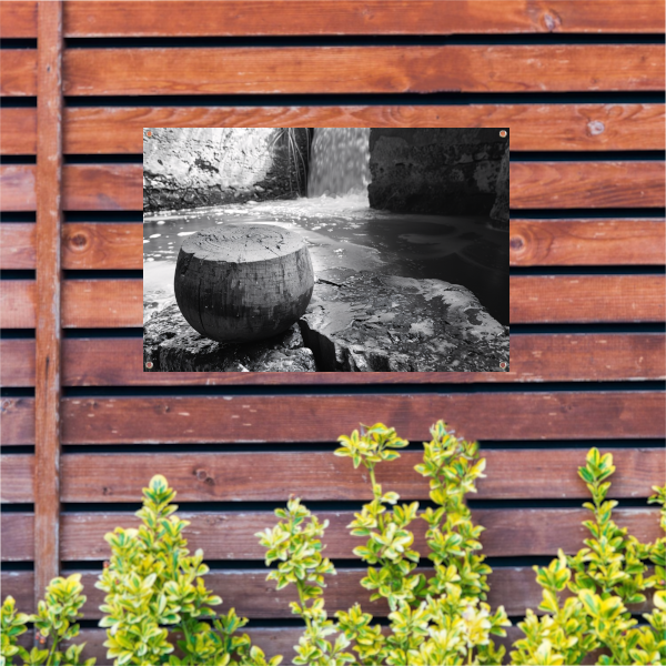 Klassieke waterval in zwart-wit tuinposter