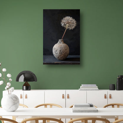 Oude vaas met delicate paardenbloem canvas