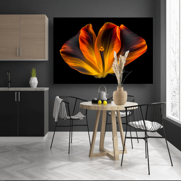 Close-up van een tulp in bloei canvas met baklijst