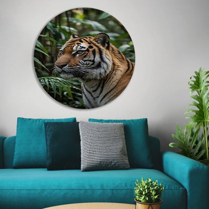 Majestueuze tijger in weelderige jungle aluminium muurcirkel