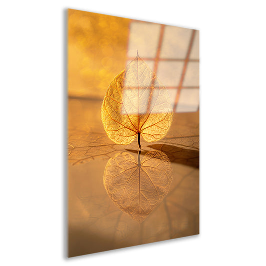 Blad perfect weerspiegeld in gouden licht acrylglas