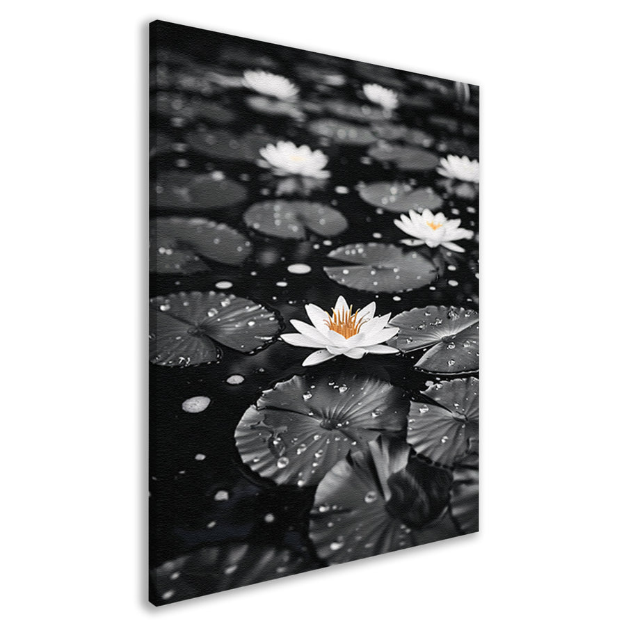 Zwart-wit foto van waterlelies op water canvas