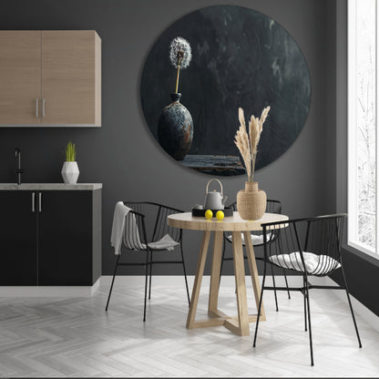 Eenzame paardenbloem in antieke vaas forex muurcirkel