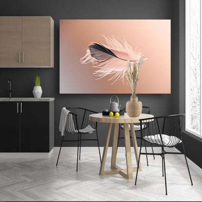 Minimalistische veer in zachte tonen poster