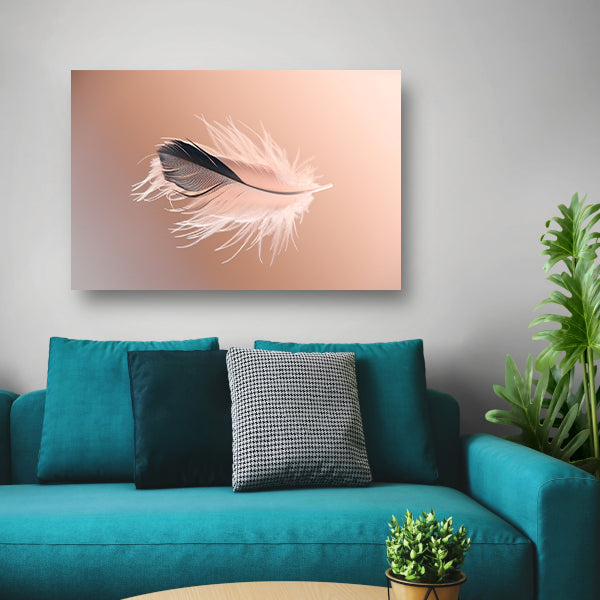 Minimalistische veer in zachte tonen poster