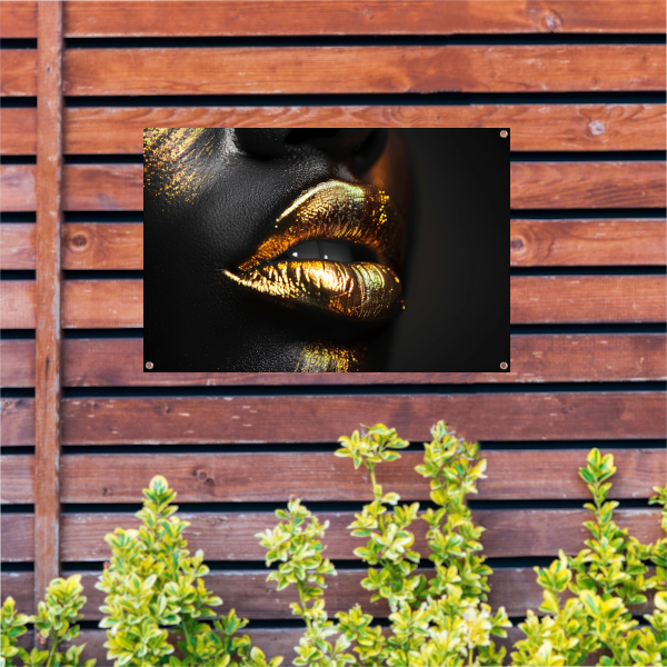 Zwarte Achtergrond met Gouden Lippen tuinposter